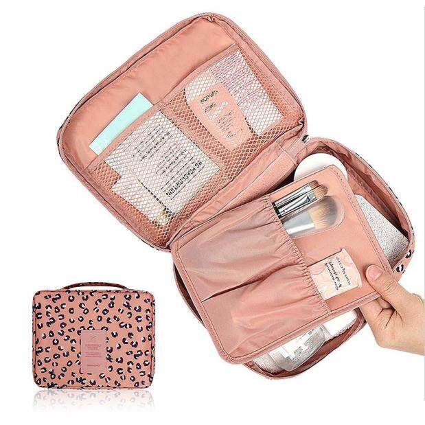 Pockettrip เครื่องสำอางค์กระเป๋าเครื่องสำอางเครื่องอาบน้ำสำหรับเดินทางชุด Organizer Leopard - INTL Pockettrip เครื่องสำอางค์กระเป๋าเครื่องสำอางเครื่องอาบน้ำสำหรับเดินทางชุด Organizer Leopard - INTL