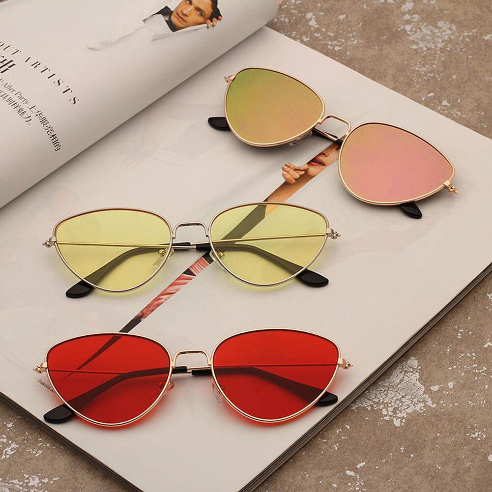 Qimiao แว่นตากันแดดสำหรับ Man Woman CAT EYE Mirrored เลนส์แบนแว่นกันแดดแฟชั่นย้อนยุคสำหรับ Man Woman เลนส์สี: c4 ทองและฟิล์มสีแดงสำหรับติดรถกรอบโลหะ - INTL Qimiao แว่นตากันแดดสำหรับ Man Woman CAT EYE Mirrored เลนส์แบนแว่นกันแดดแฟชั่นย้อนยุคสำหรับ Man Woman เลนส์สี: c4 ทองและฟิล์มสีแดงสำหรับติดรถกรอบโลหะ - INTL