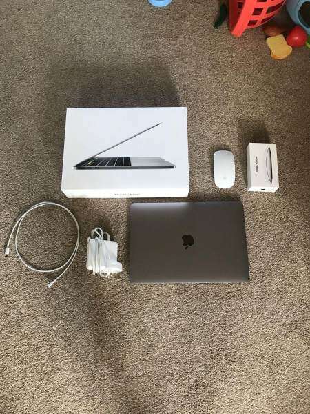 MacBook Pro 13 Laptop with Touchbar and Touch ID, 256GB Malaysia