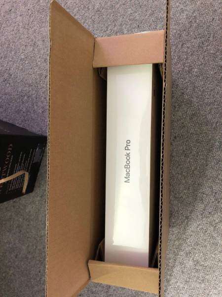 MacBook Pro Touch Bar and Touch ID 2.9GHz Proc 13.3 Inch 8GB 256GB Malaysia