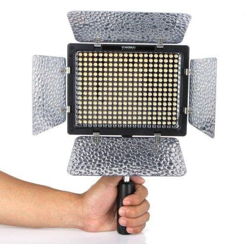 Yongnuo Profesional LED Video Ringan Blitz YN300-II dengan 300pcsLamps. 4 Lembar Warna untuk Kamera DSLR Canon Eos. 3200-5500Kadjustable Suhu Warna-Internasional