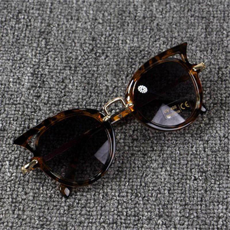 【ซื้อ 1 แถม 1 แว่นตาแฟชั่น Bag】Fashion เด็ก CAT EYE แว่นกันแดดปกป้อง UV แว่นตากันแดดแว่นตาเด็กแว่นตา 【ซื้อ 1 แถม 1 แว่นตาแฟชั่น Bag】Fashion เด็ก CAT EYE แว่นกันแดดปกป้อง UV แว่นตากันแดดแว่นตาเด็กแว่นตา