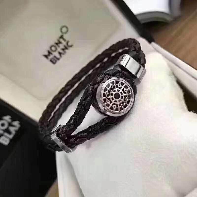 Montblanc new Italian imported leather men's bracelet with precious agate.