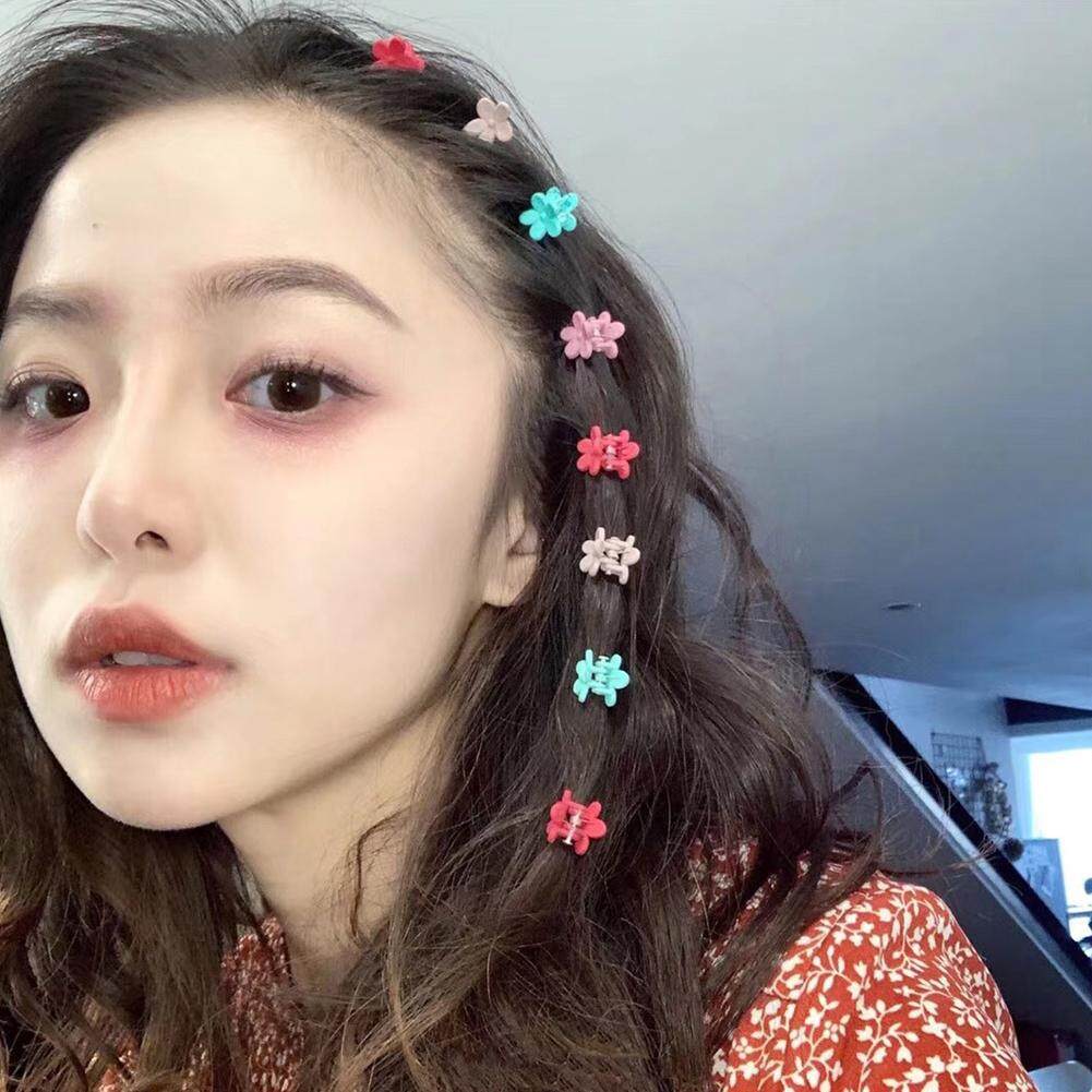 Girl Cute Lovely Flowers Clip Set Sweet Style Hair Side Decoration (Color Random) Girl Cute Lovely Flowers Clip Set Sweet Style Hair Side Decoration (Color Random)