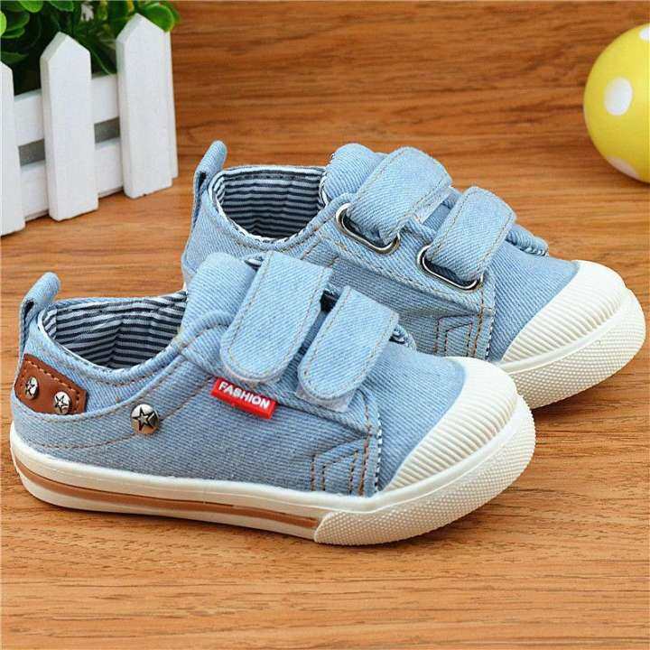 boys canvas sneakers