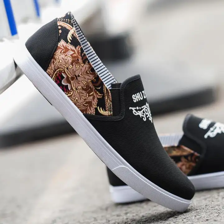 casual shoes for everyday wear