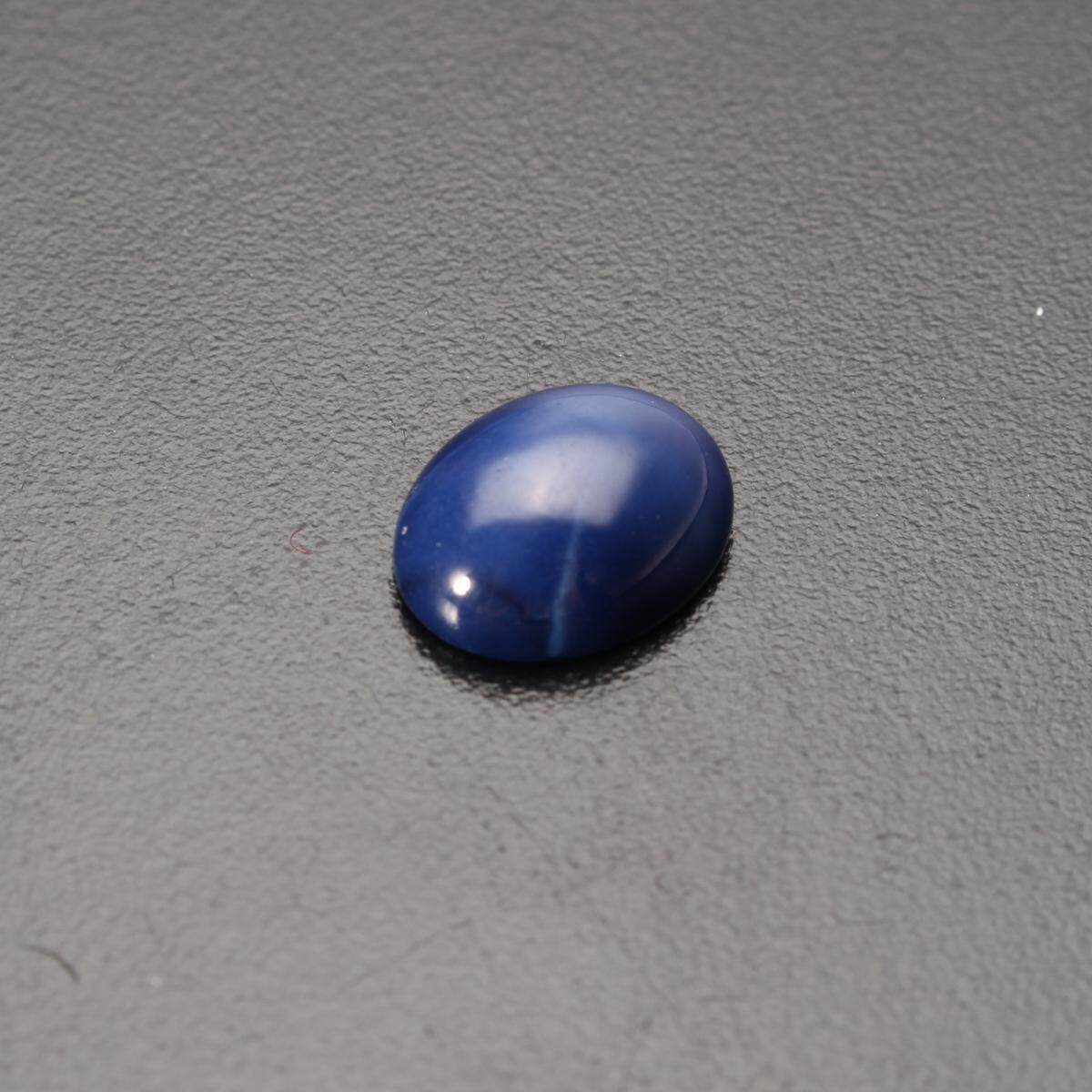 Beautiful Sharp 6 Rays Star Royal Blue Sapphire Oval Cabochon Stone 5ct 8*10mm Beautiful Sharp 6 Rays Star Royal Blue Sapphire Oval Cabochon Stone 5ct 8*10mm