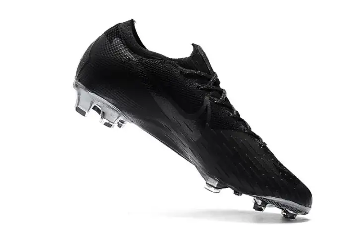 original black cr7 cleats