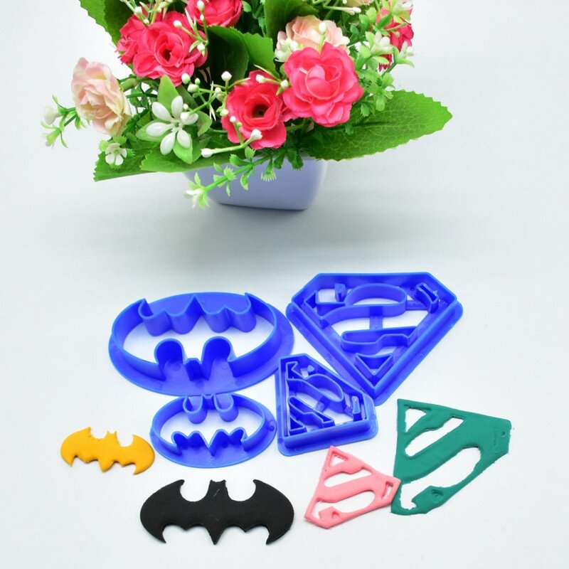 DZS 4 cái/bộ Siêu Anh Hùng Batman Và Superman Fondant Bánh Trang Trí Đường Cookie Bánh Quy Dao Cắt Bánh Ngọt Máy Nướng Dụng Cụ