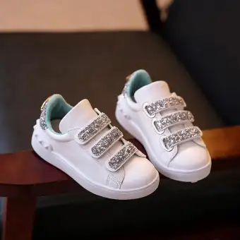 girls athletic shoes