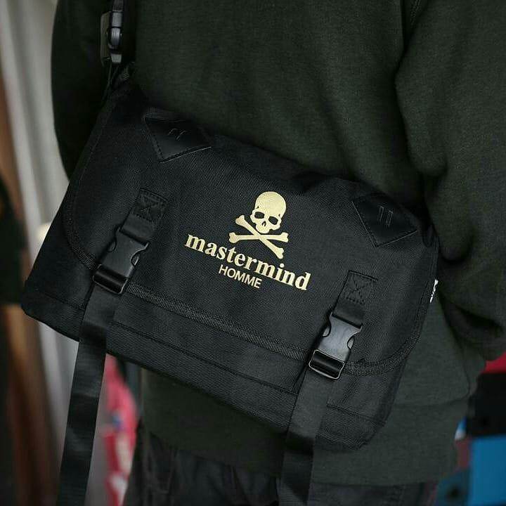 mastermind sling bag
