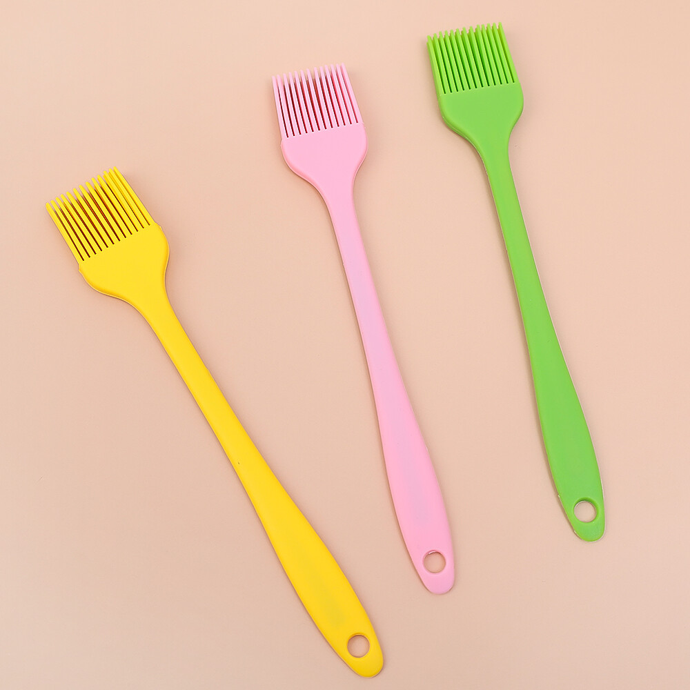 Silicone Baking Brush Resist High Temperature Pastry Brush Bakeware Cook BBQ Basting Brush Baking Oil Brush Berus Masak Random Color
