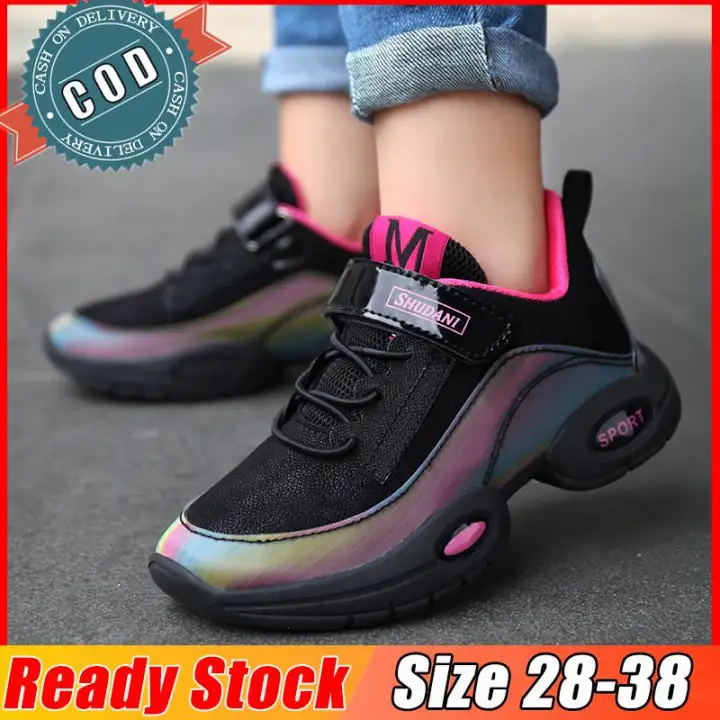 girls black runners