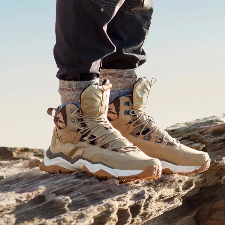 best men's lightweight hiking shoes