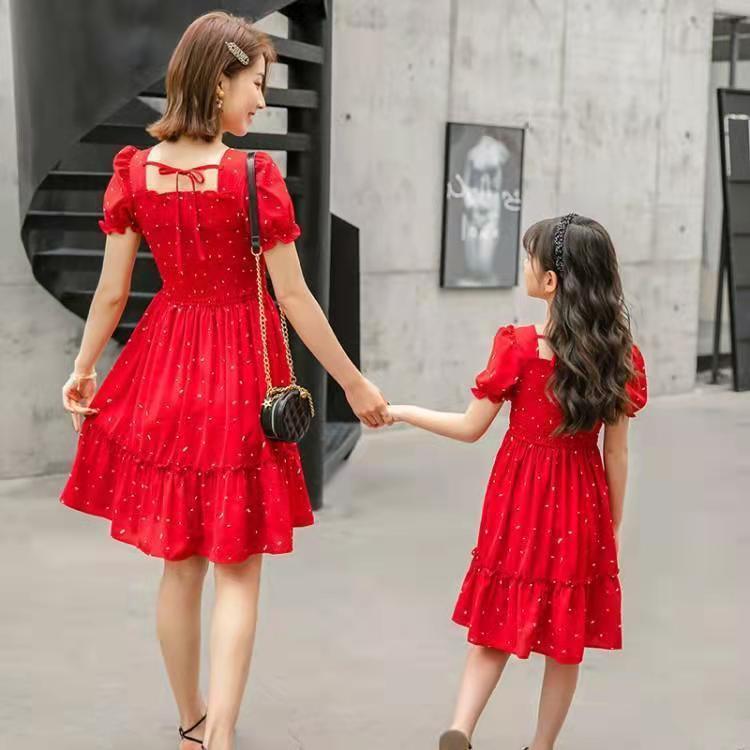 XIOSO Polka Dot Print Matching Family Beachwear Set Short Sleeve Parent-Child Mom and Daughter Outfits Family Wear Malaysia