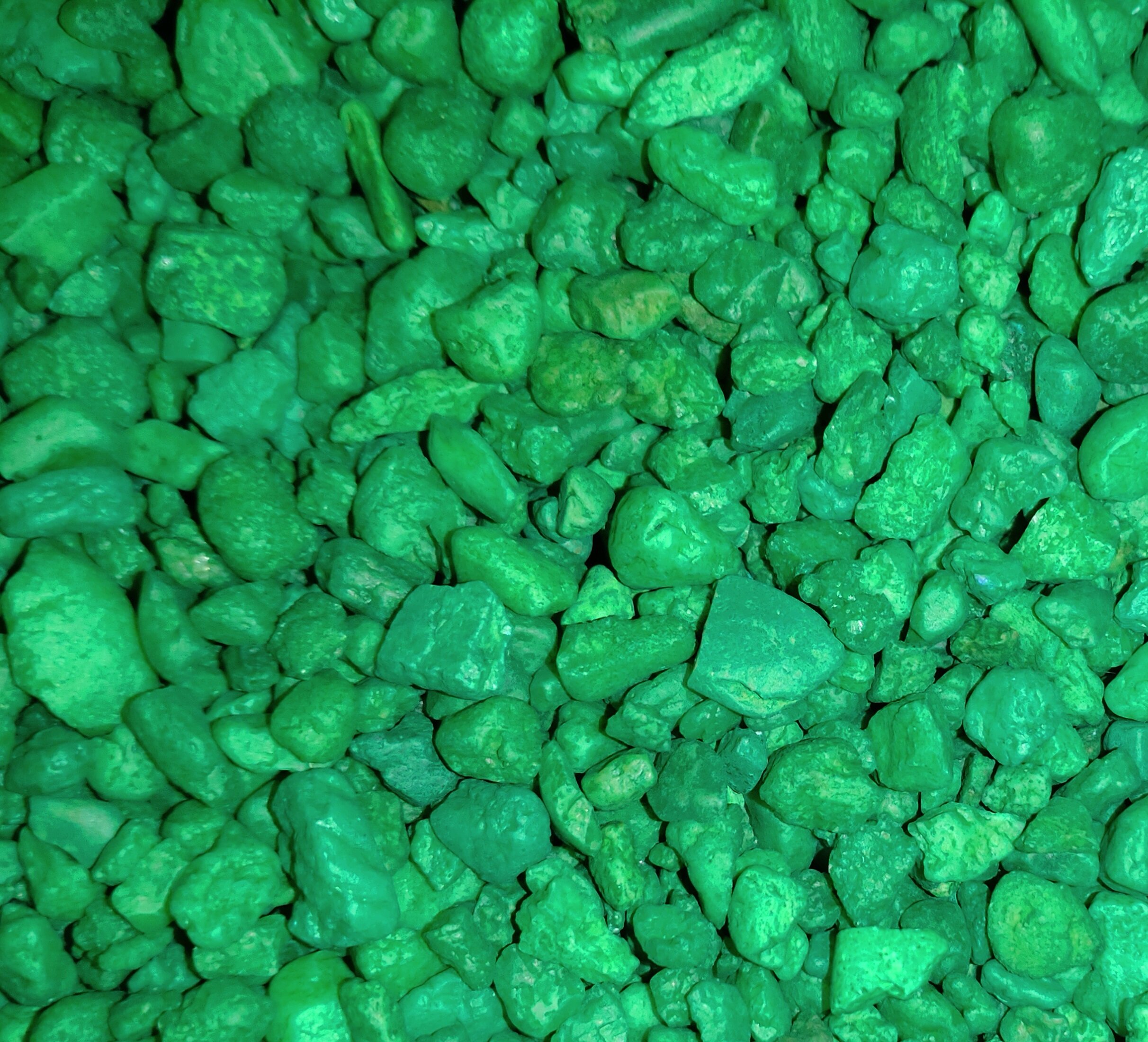 Artificial Coloured/Colored Aquarium Gravel per KG (G00005127) Lazada