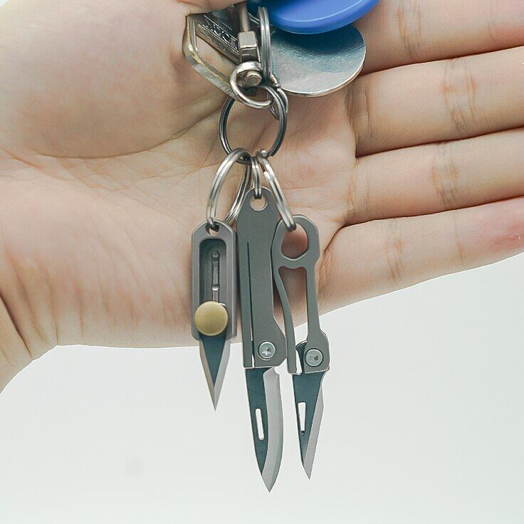 Mini Titanium Alloy Handle Sharp D2 Steel Folding Portable Emergency Tool Survival Keychain Edc