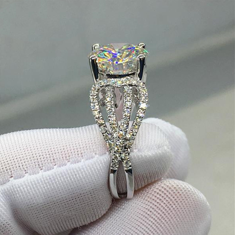 Classic Four Claw Luxury Group Diamond Ring Female Full Diamond Zircon Proposal Wedding Ring