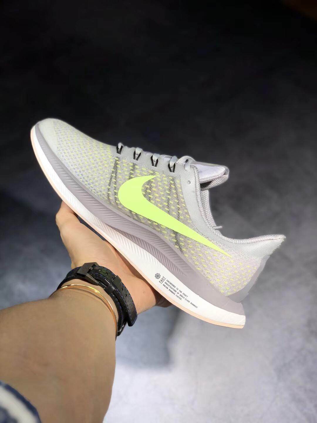 Nike_Zoom_Pegasus_35 Turbo_White Kuning Pria Sepatu Sneakers