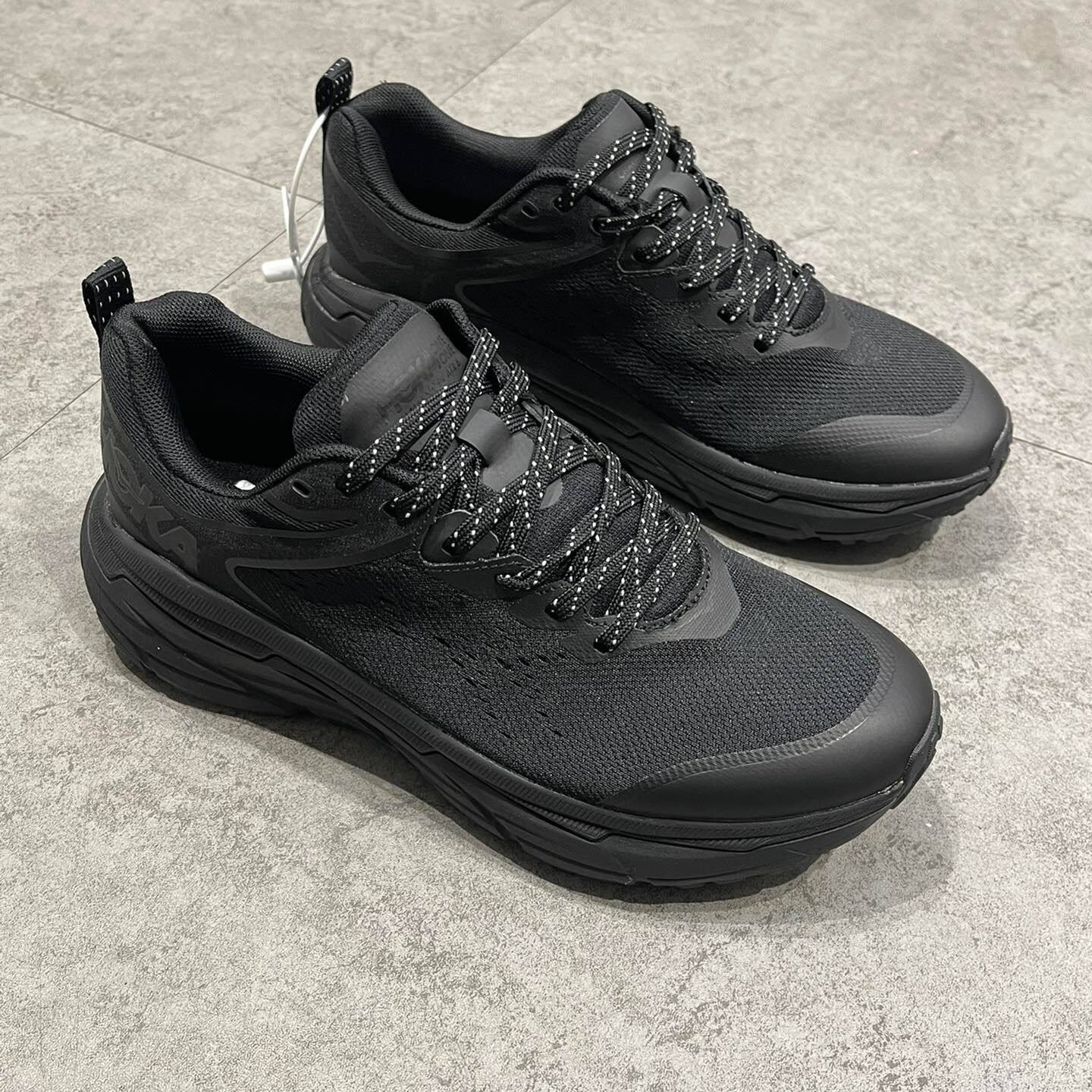 hoka one one men's hiking boots