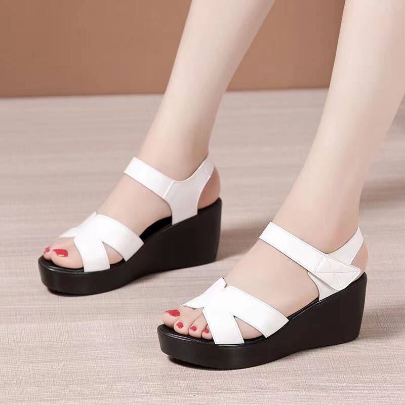 Sandal for Ladies Korean with Wedge Platform Sandals Wedge Sandals Korean Wedge Fashion Wedge Sandals for Women New High Heeled Thick Bottom Slippers Wedge Heels for Women Chunky Sandals for Women 072102