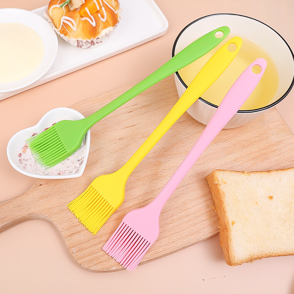 Silicone Baking Brush Resist High Temperature Pastry Brush Bakeware Cook BBQ Basting Brush Baking Oil Brush Berus Masak Random Color