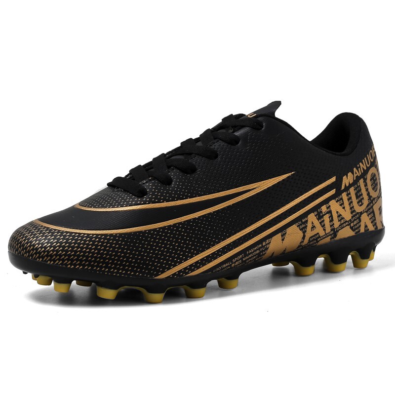 outdoor soccer cleats youth