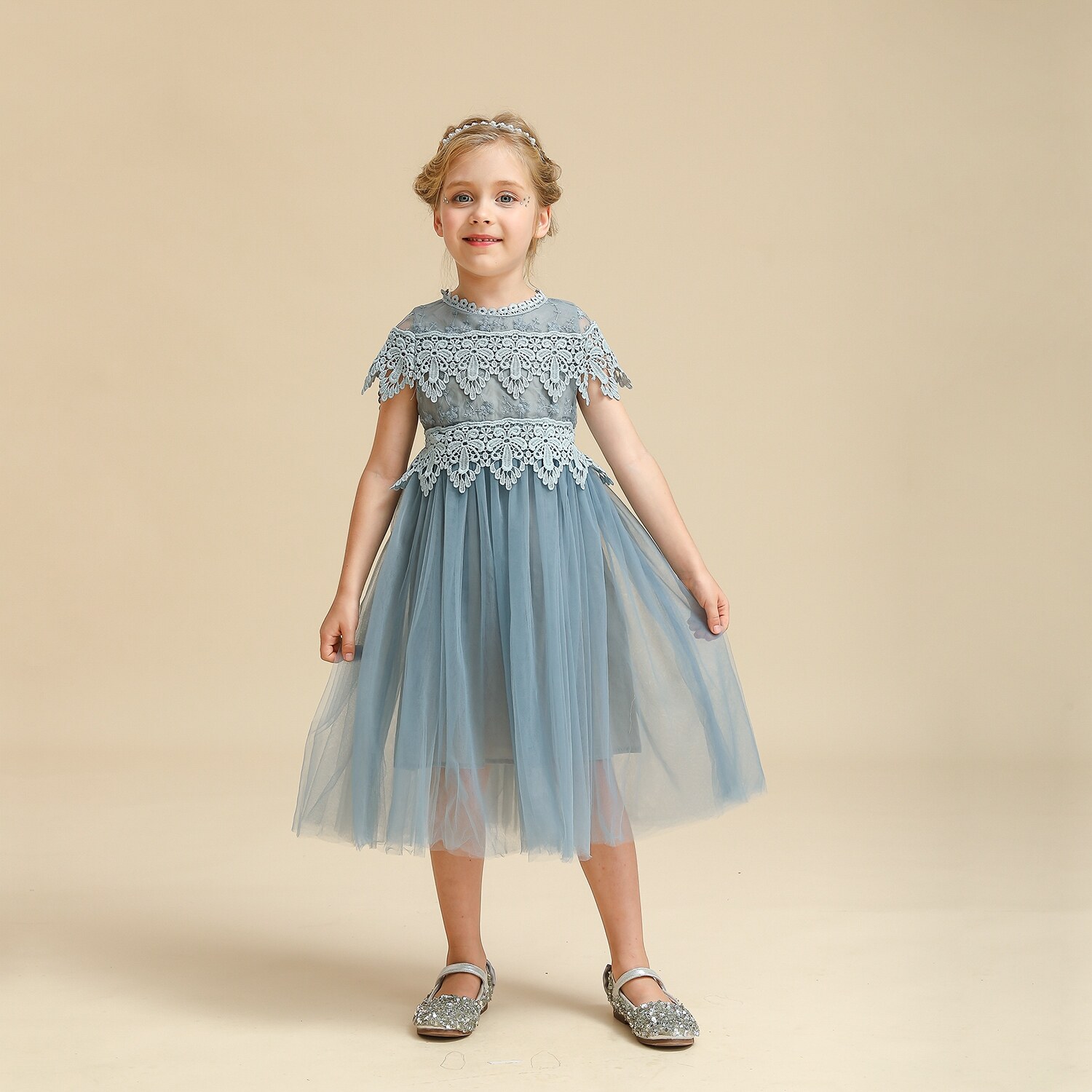 Beauty Blue Off the Shoulder Applique Flower Girl Dresses, Long Sweep –  cherishgirls