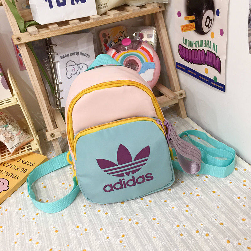 mini bag adidas colorida