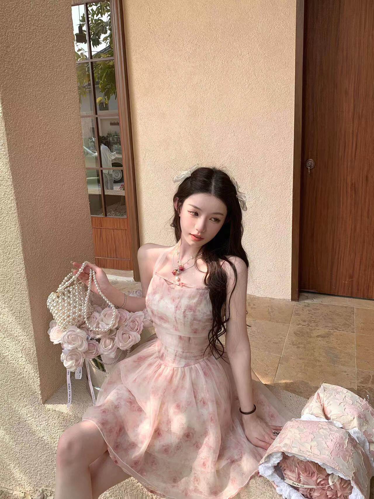 Encounter in the Sea of Flowers~Spring and Summer New Pink Rose Chiffon Halter Neck Dress