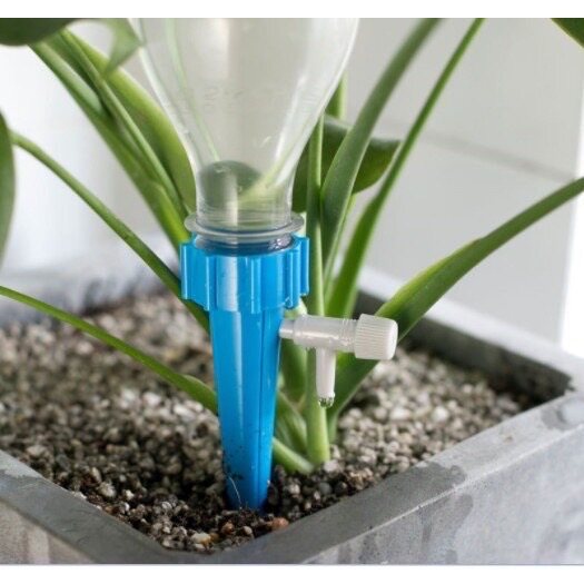 10pcs Auto Watering Device Automatic Drip Irrigation Plant Self Watering Kit Automatic Watering System Home Flower Garden Tool for Flower Pots Plants