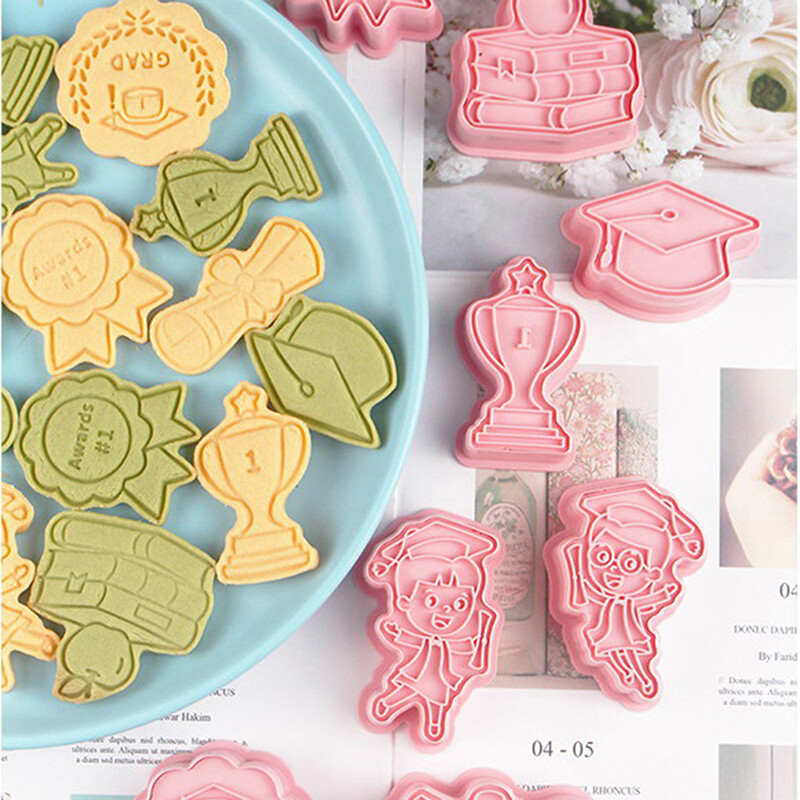 UG 8Pcs Congrats Graduation Cookie Cutter Biscuit Mold Press Plastic Cookie Mold
