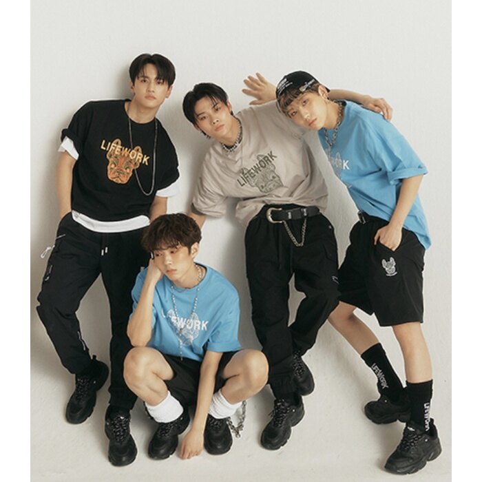 [Lifework] 8 lần lượt chữ ký T-Shirt