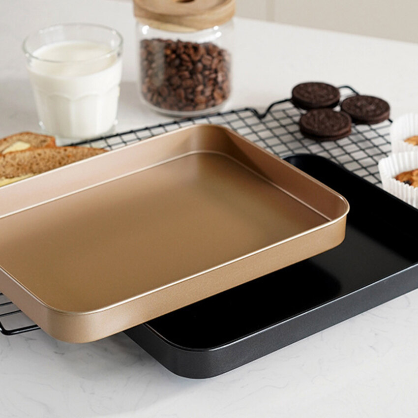 Khay nướng bánh mì màu vàng/đen có chất liệu thép cacbon chống dính và kích thước 10 inch - INTL