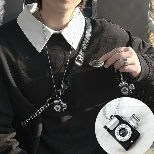 Camera Pendant Ladies Necklace Hip Hop Style Cool Clavicle Chain Exquisite Couple Necklace Black Low-key Jewelry