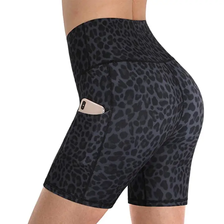 yoga shorts with pockets