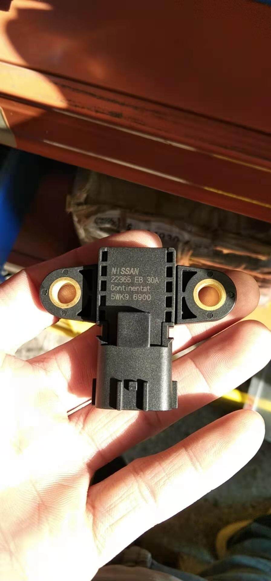 1X Turbo Boost MAP Pressure Sensor 22365EB30A For NissanPATHFINDER