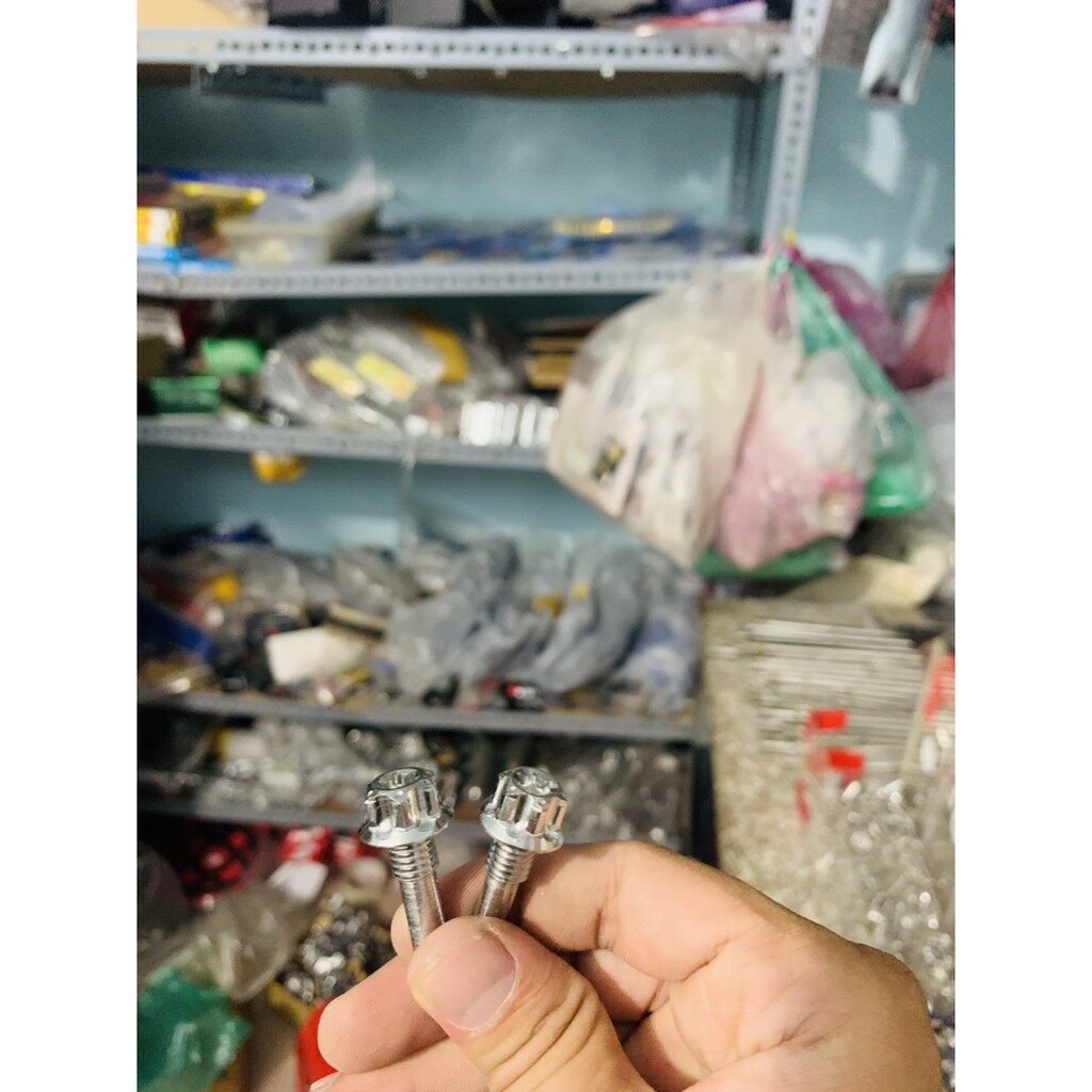 Ốc bắt bánh lòng salaya inox 304 cho dream wave