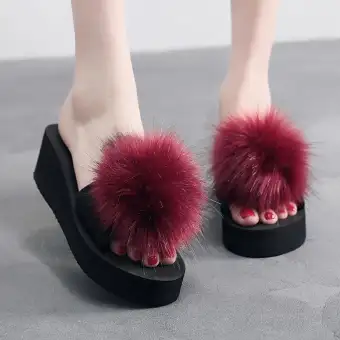 flops with fur