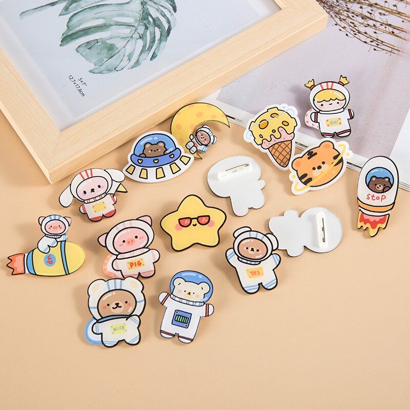 Cute Cartoon Pin Japanese and Korean Style Acrylic Brooch Astronaut Spaceman Backpack Badge Jewelry Gift