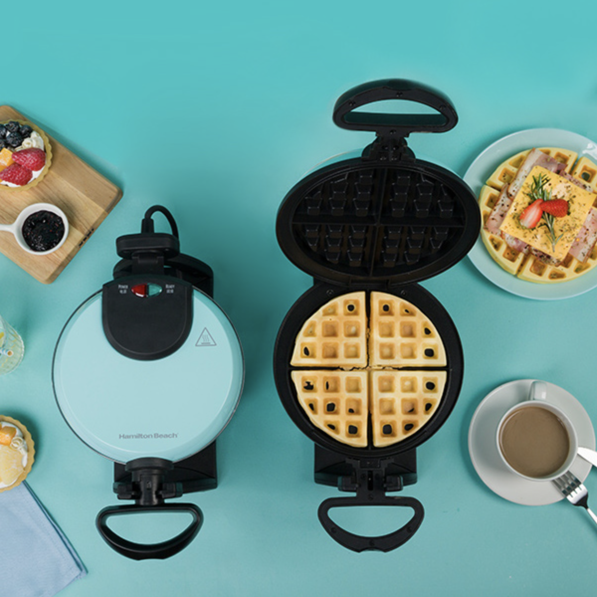 Hamilton Beach Flip Belgian Waffle Maker with Browning Control, NonStick Grids, Indicator