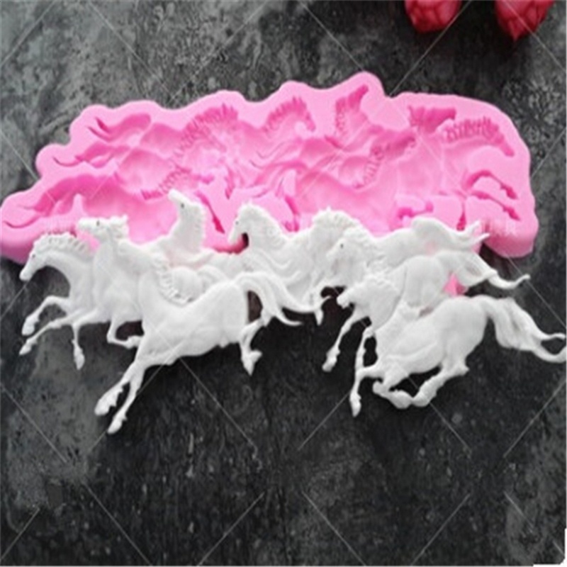 DIY Eight Running Horses Shape Silicone Cake Molds Fondant Sugar Cake Molds Kitchen