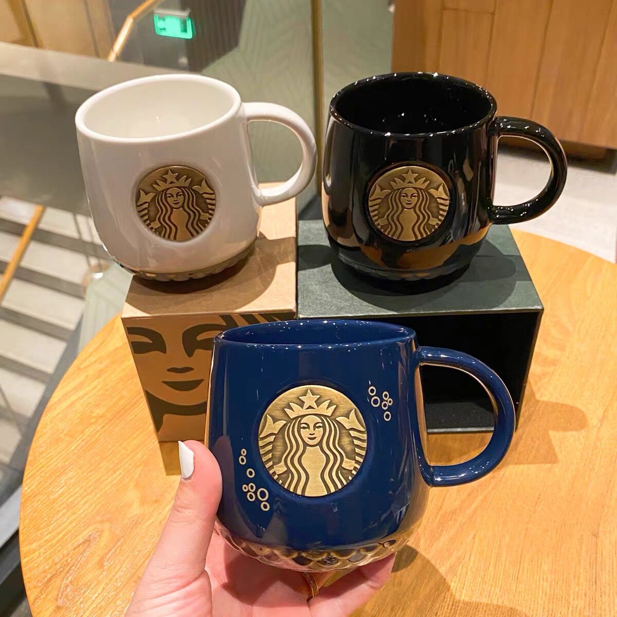 Starbuck Bronze Medal Cup Classic Goddess Relief Large Capacity Ceramic Coffee Cup Couple Mug Round 414ml