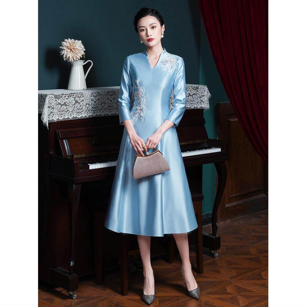 Wedding mother dress noble 2022 new spring wedding mother dress young happy mother-in-law wedding dress high-end embroidery figure dress