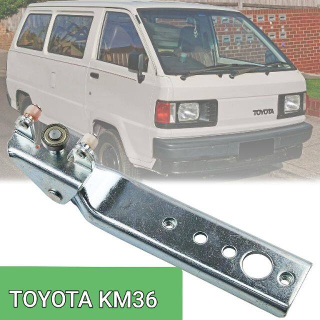 TOYOTA VAN KM36 SLIDING DOOR ROLLER BRACKET CENTER Lazada