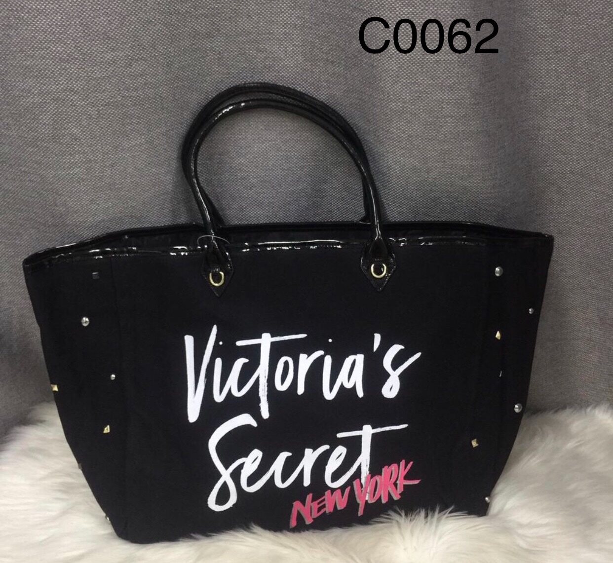 black rivet tote