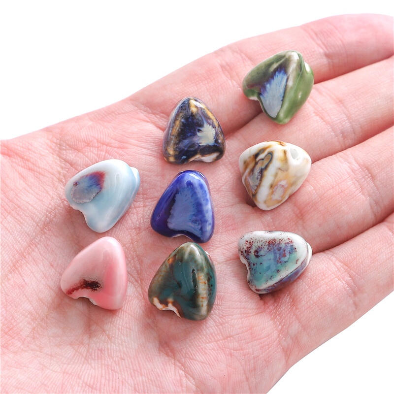 5pcs/Bag 14mm High Quality Unique Delicate Handmade Chinese Ceramic Porcelain Triangle Geometry Shape Beads Charm for Earring Necklace Bracelet DIY Jewerlry Craft Making Accessories