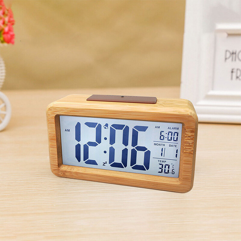Solid wood] creative electronic clock simple solid wood alarm clock fashion electronic gift smart clock