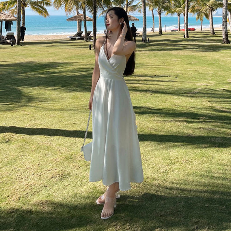 HengShanYuan Beach skirt halter strap dress super fairy seaside white holiday dress long skirt waist straps