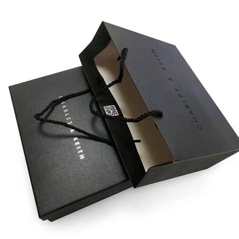 CNK gift box and the paper bag